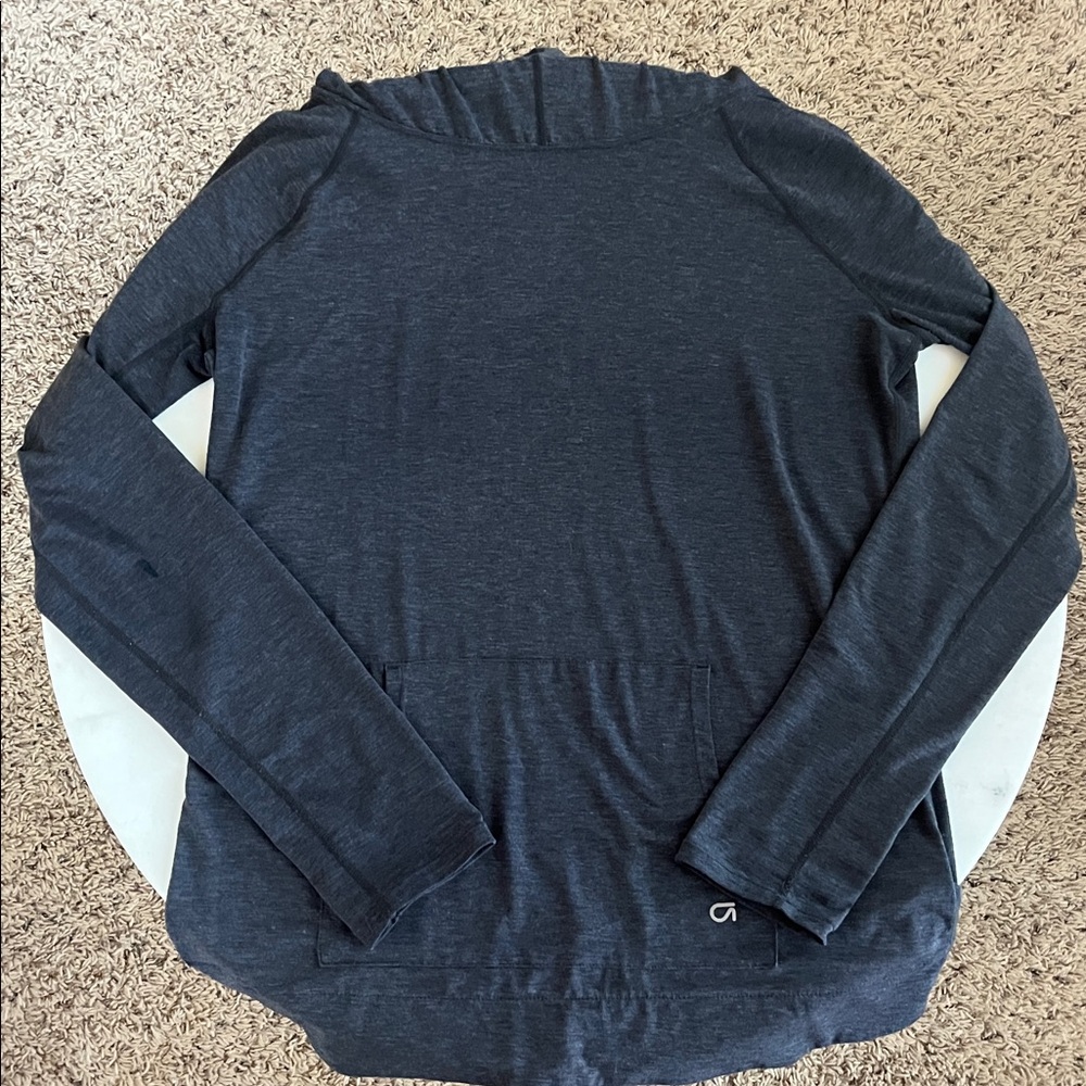 GAP Fit Breathe Hoodie Medium Charcoal Gray Long Sleeve Front Pocket Thumb Holes